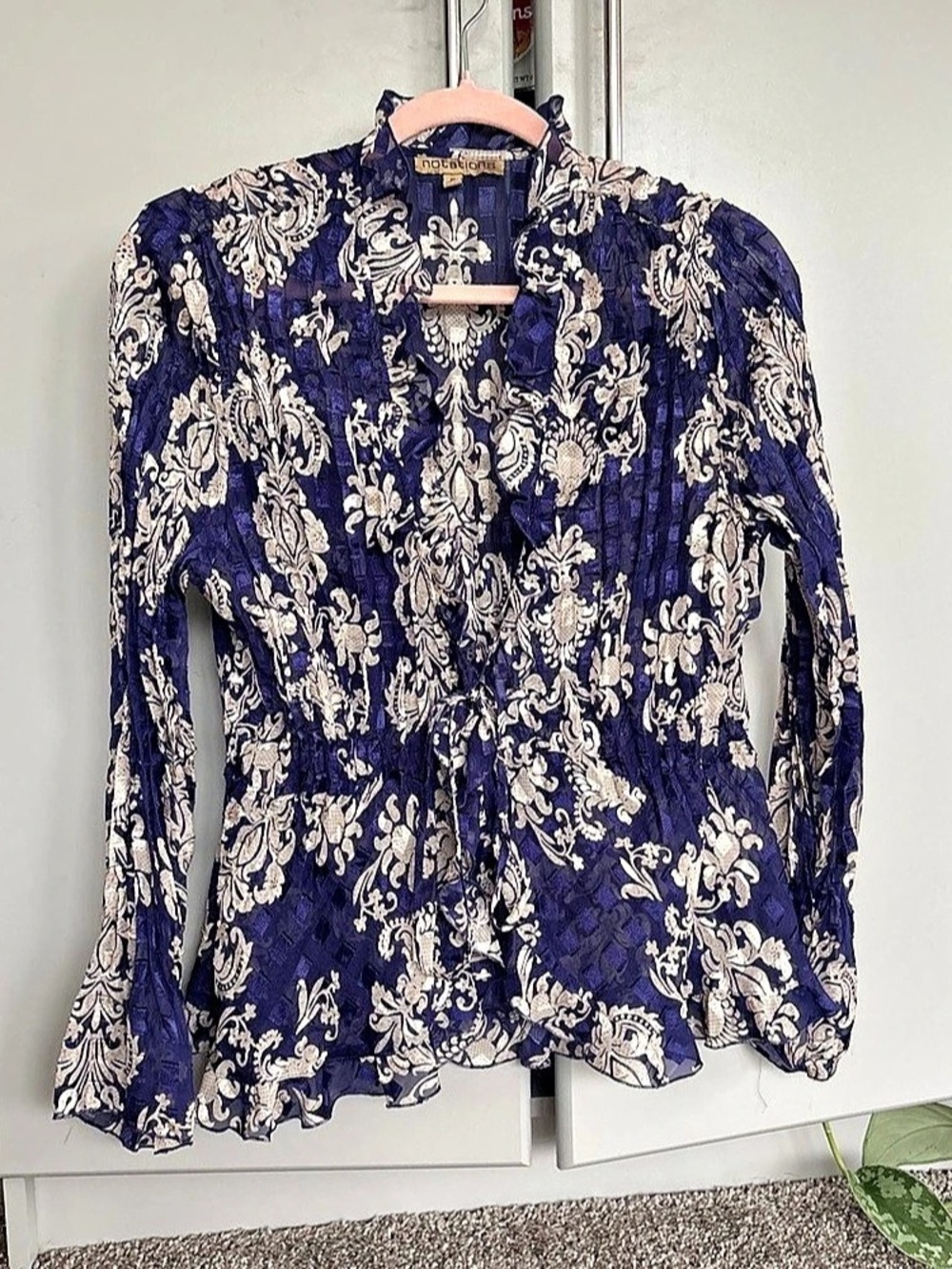 Vintage notations Paisley Long Sleeve Blouse in purple Blue & White XL Like New